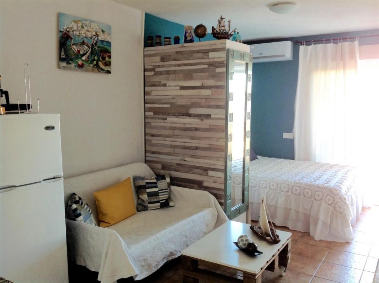 The Studio Benalmadena Bagian luar foto